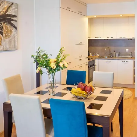 Apartment Todor Vlaykov Apartment, 10 Min Walk To Varna Center