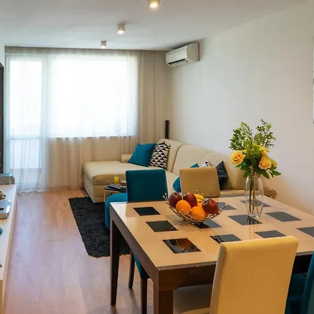 Apartment Todor Vlaykov Apartment, 10 Min Walk To Varna Center