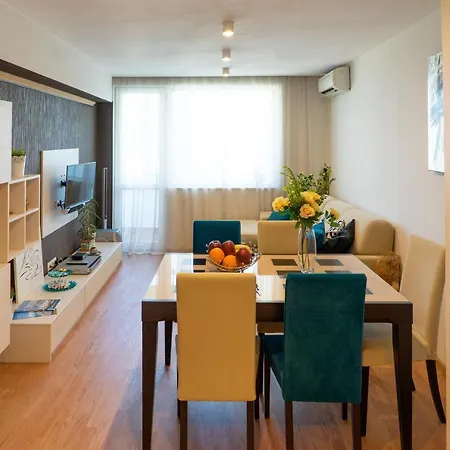 Todor Vlaykov Apartment, 10 Min Walk To Varna Center Varna